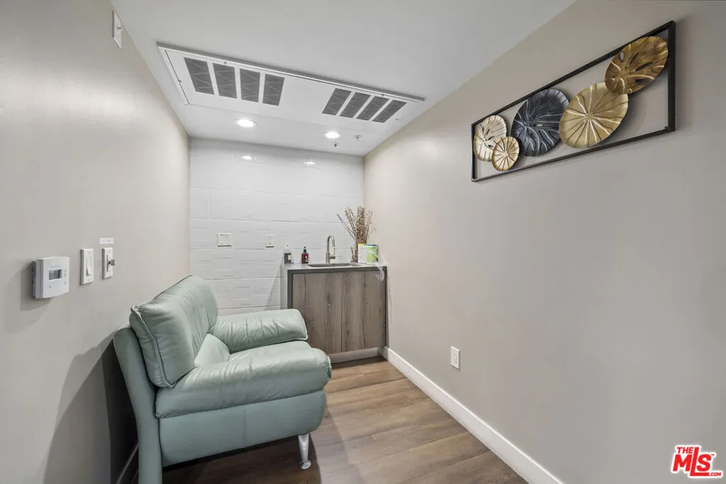 900 S Kenmore Avenue 504, Los Angeles, California 90006 home-pic-31